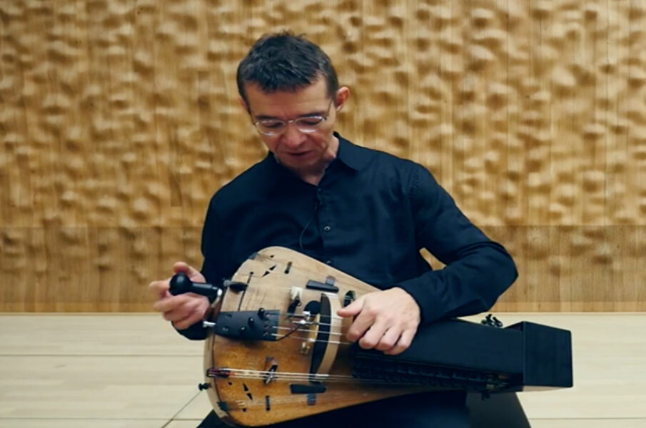 hurdy gurdy player